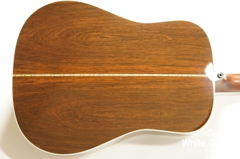 Custom Shop D-28 Premium Grade Bearclaw Sitka Spruce / Madagascar Rosewood